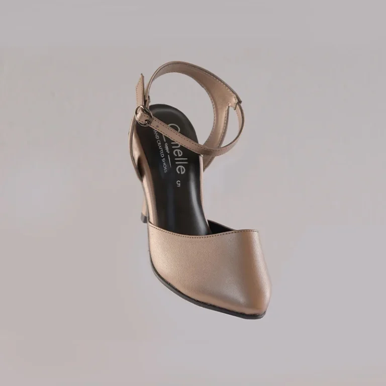 Front view of Genelle Covered Heel S913 with elegant closed-toe design