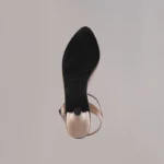 Sole design of Genelle Covered Heel S913 with durable traction and comfort