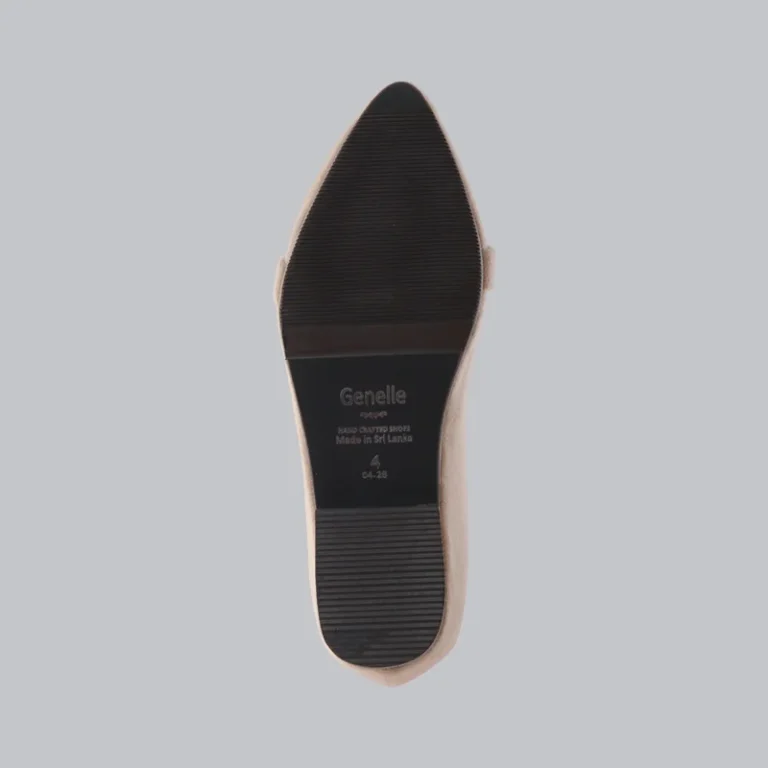 Genelle Covered Flats K805 sole with durable grip and comfort-focused construction
